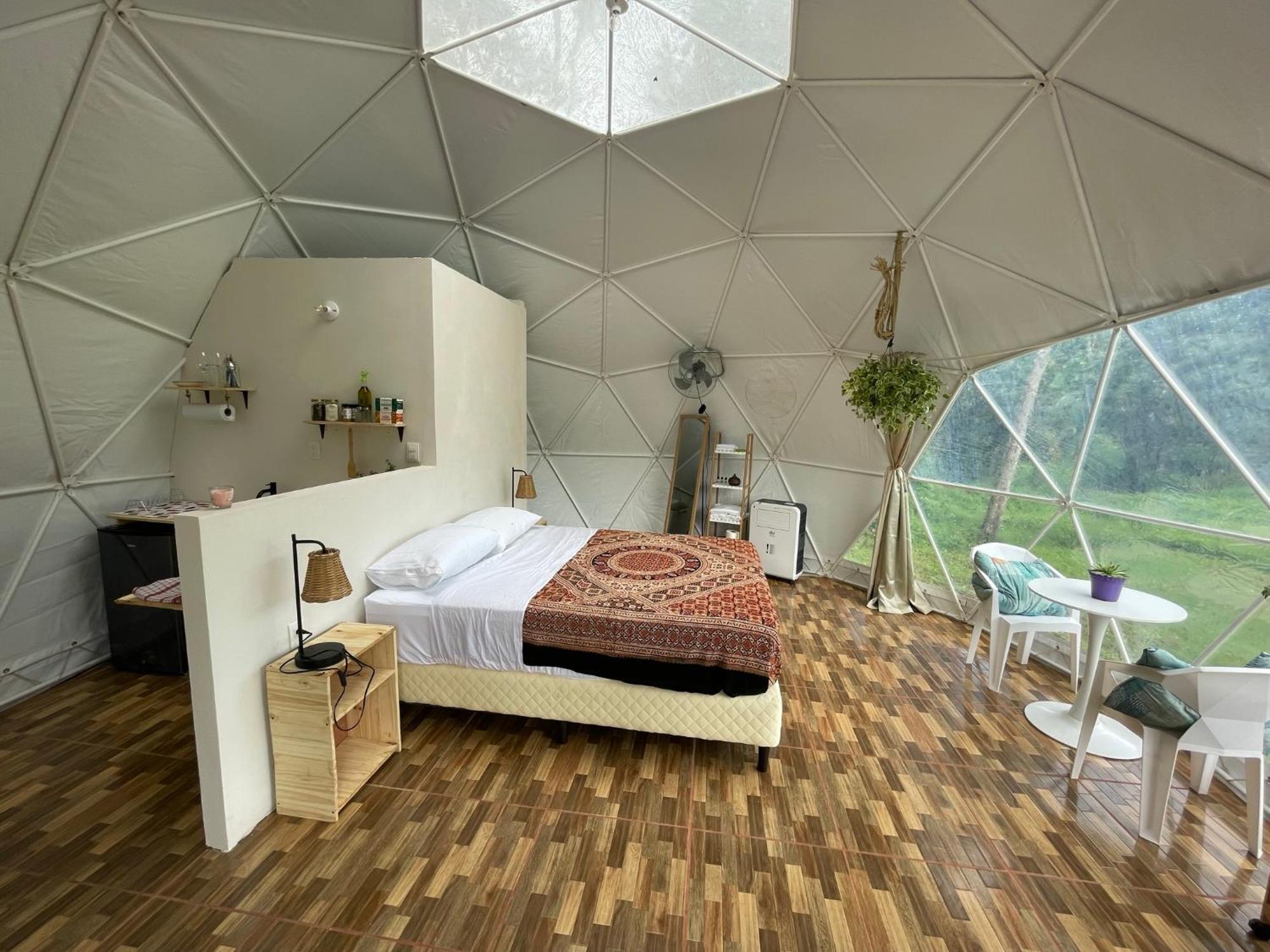 La Comarca River Glamping Dome Near Manuel Antonio Exterior photo