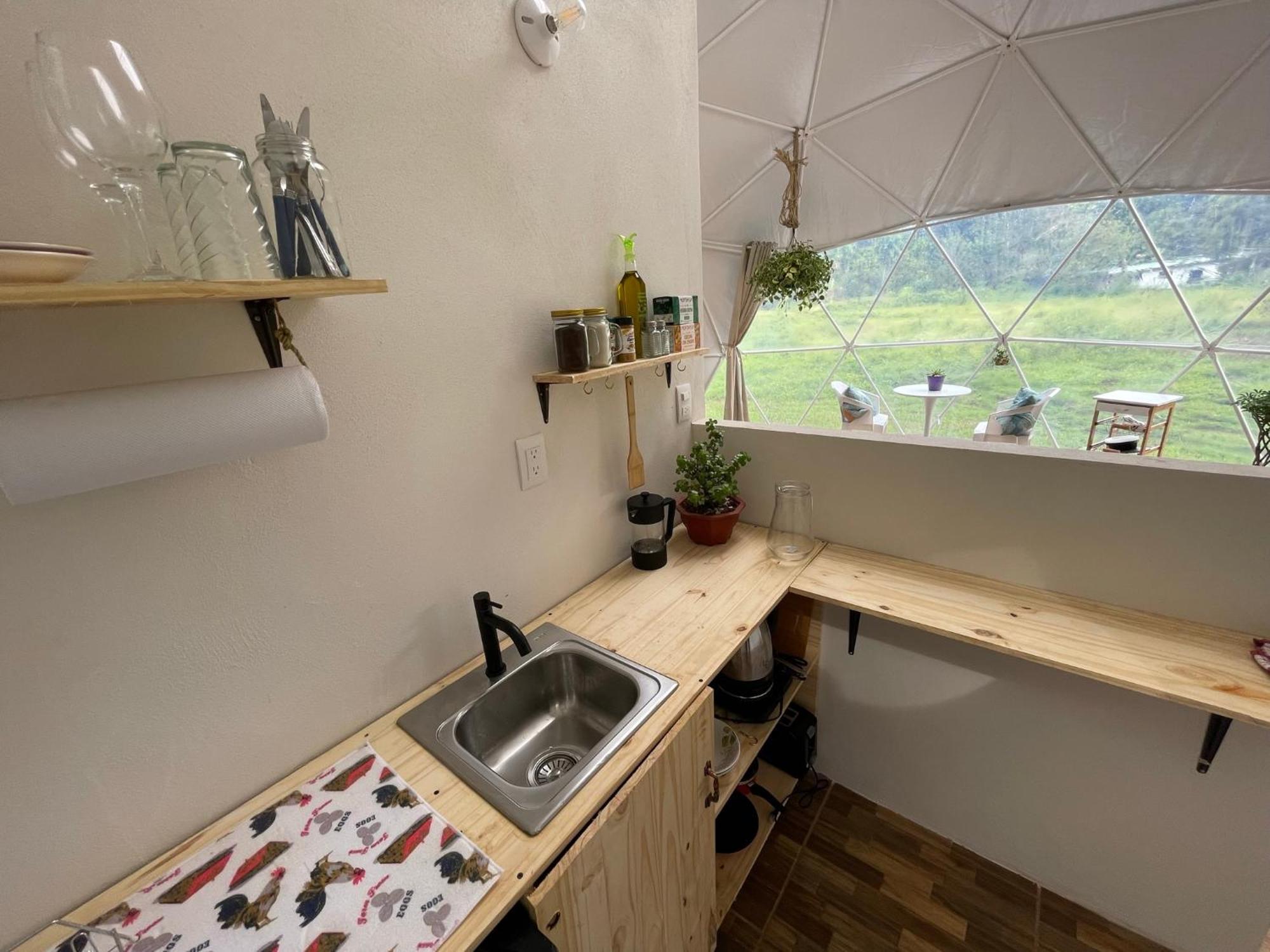 La Comarca River Glamping Dome Near Manuel Antonio Exterior photo