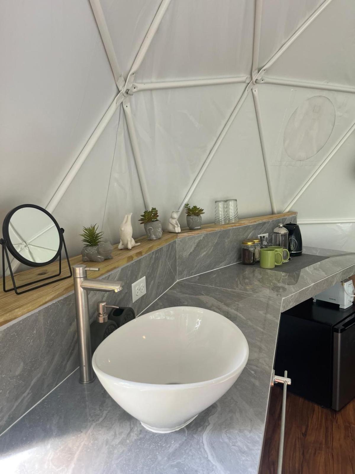La Comarca River Glamping Dome Near Manuel Antonio Exterior photo