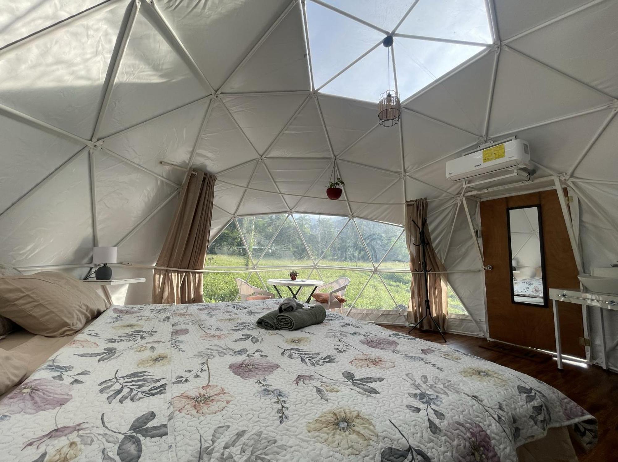 La Comarca River Glamping Dome Near Manuel Antonio Exterior photo
