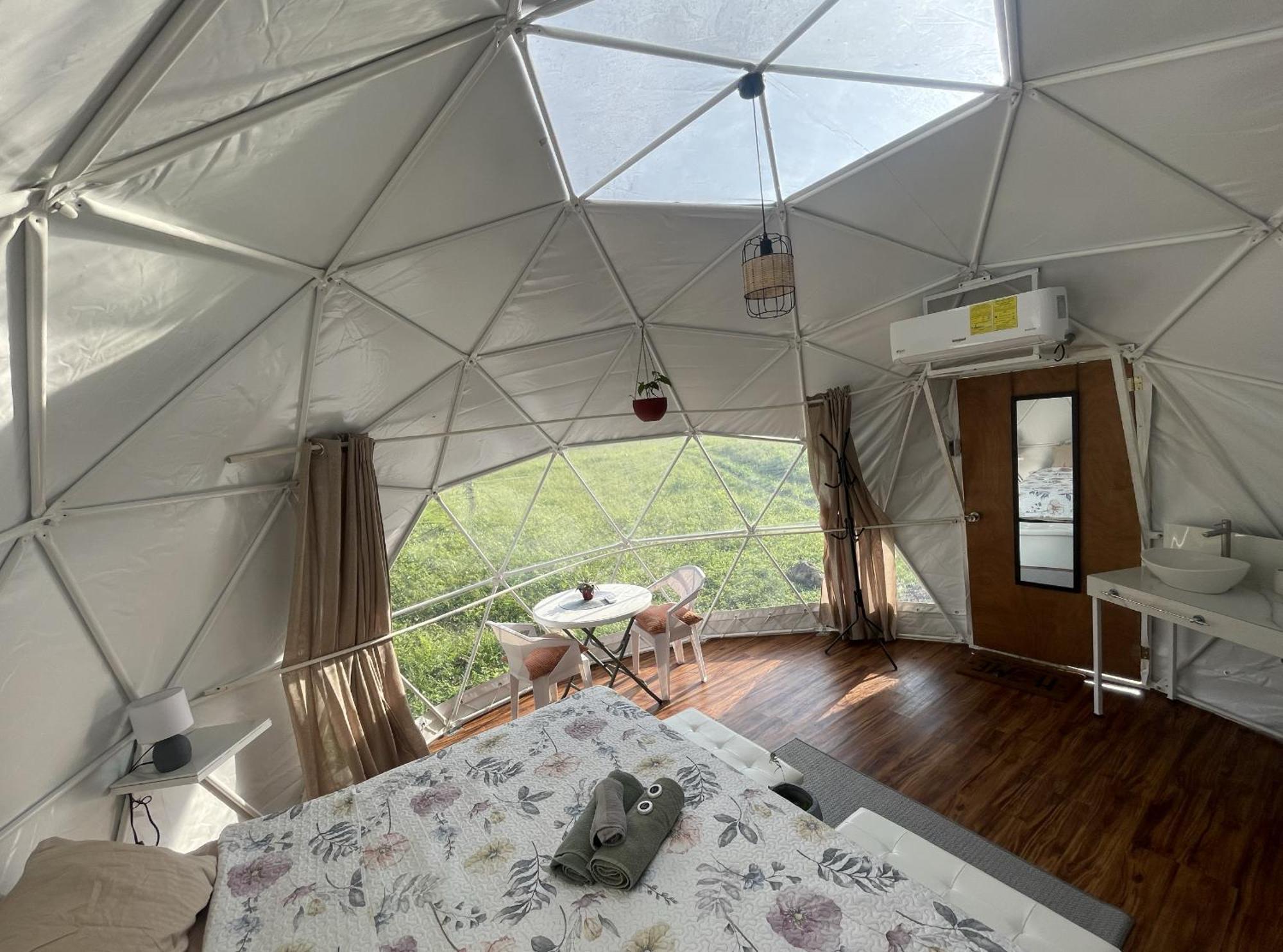 La Comarca River Glamping Dome Near Manuel Antonio Exterior photo